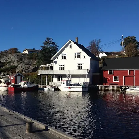 Hostel Olsahuset Bomlo Bremnes